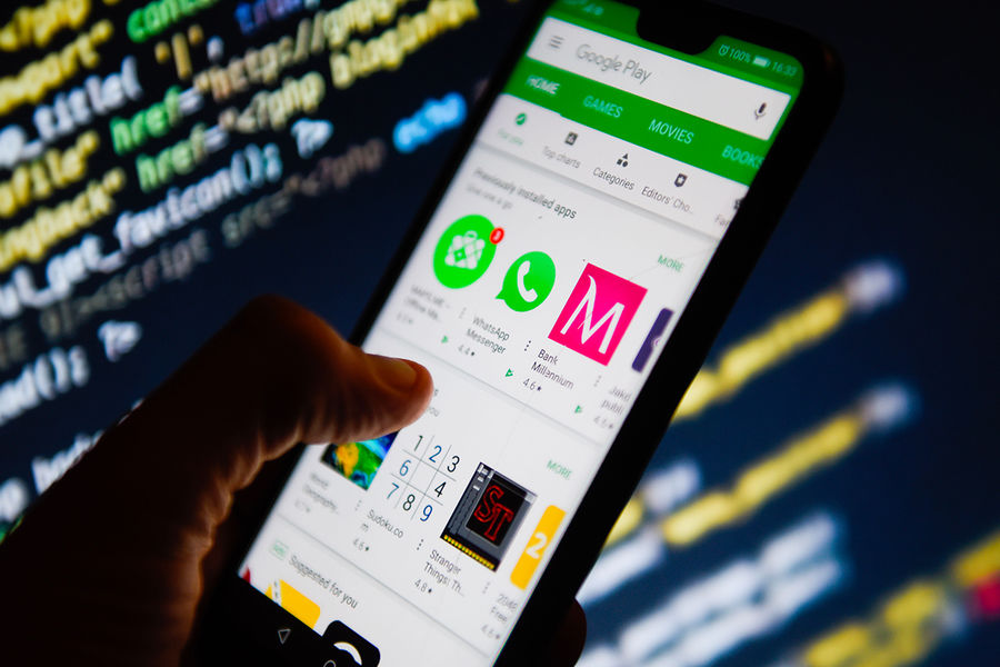 Из Google Play исчезли приложения попавших в июле под санкции банков Из Google Play исчезли приложения попавших в июле под санкции банков