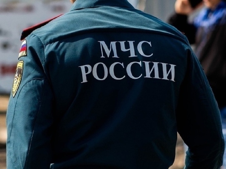 В Новосибирске из-за пожара на складе ГСМ 2 человека получили травмы В Новосибирске из-за пожара на складе ГСМ 2 человека получили травмы