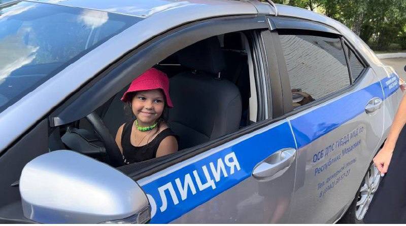 Полицейские Мордовии напомнили школьникам, как вести себя на дороге во время летних каникул
