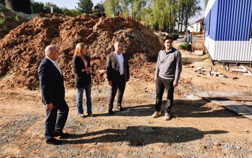 Председатель совета депутатов Пушкинского проверил водозаборный узел в Левково после жалоб жителей Председатель совета депутатов Пушкинского проверил водозаборный узел в Левково после жалоб жителей