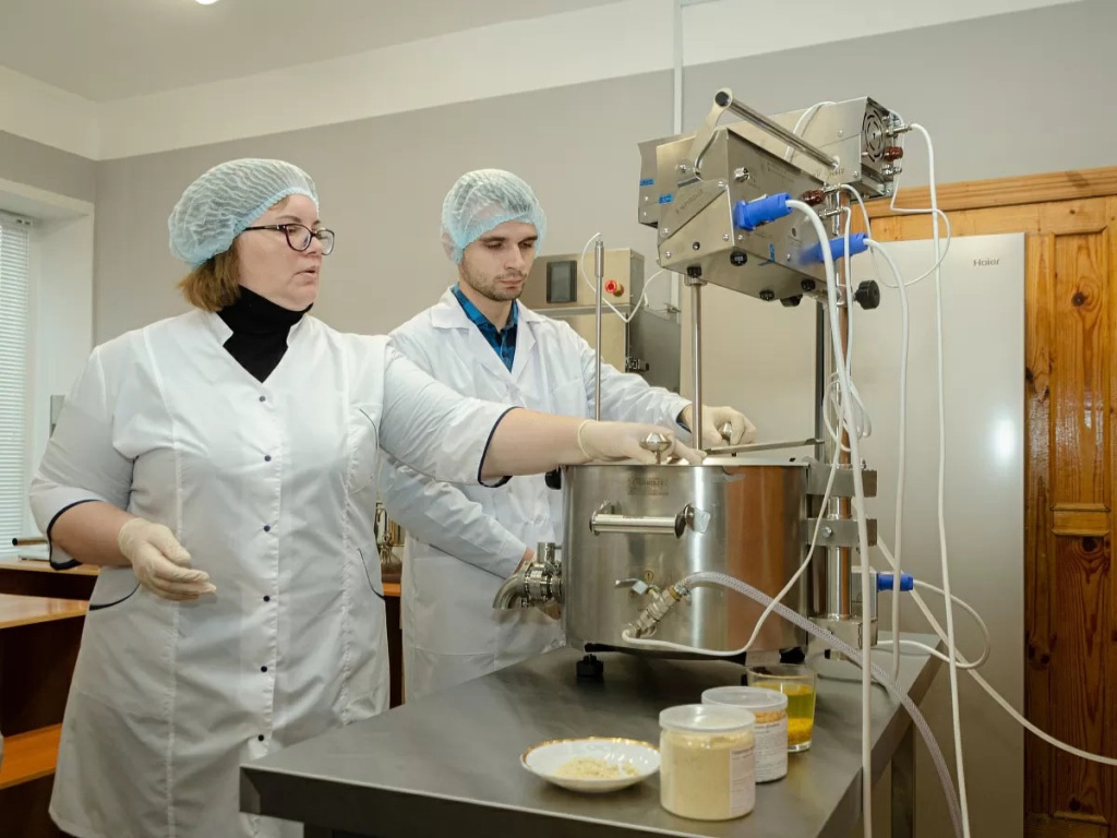 В Мордовском Государственном университете придумали оригинальный мягкий сыр и колбасу