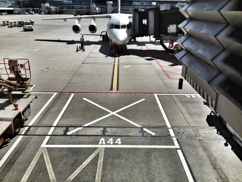 Губернатор Вологодской области рассказал о планах по созданию в столице региона полноценного авиационного хаба