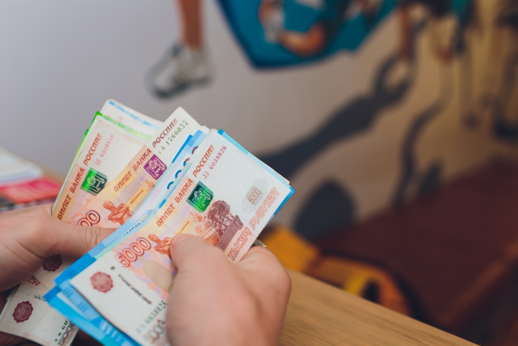 Желаемые зарплаты россиян значительно превышают реальные показатели