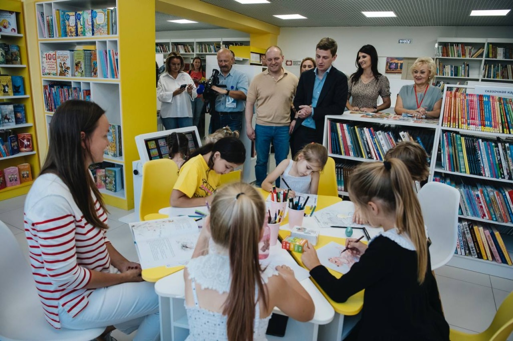 В подмосковном Пушкинском открылась вторая модульная библиотека В подмосковном Пушкинском открылась вторая модульная библиотека