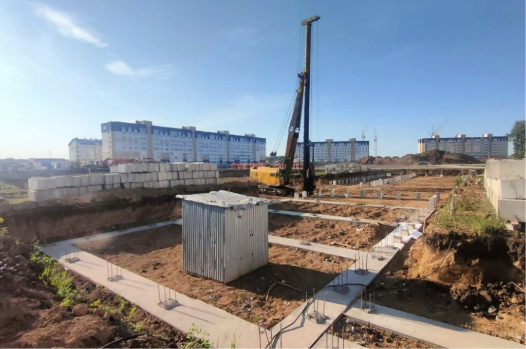 Под Новосибирском начали строить новую школу 
