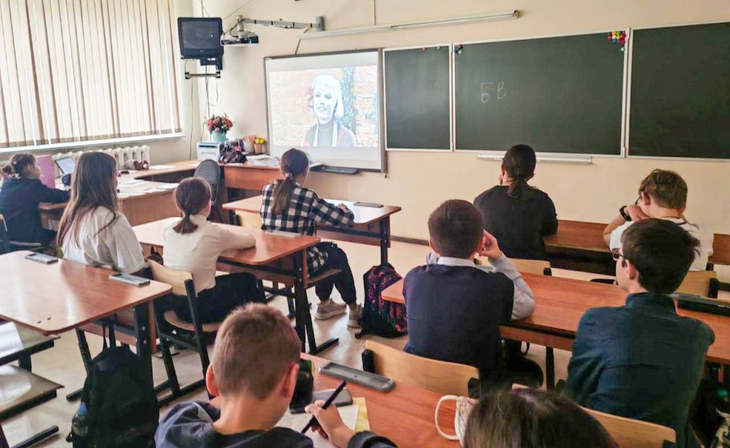 В школах Домодедово проходят киноуроки | МЕДИА ТОК