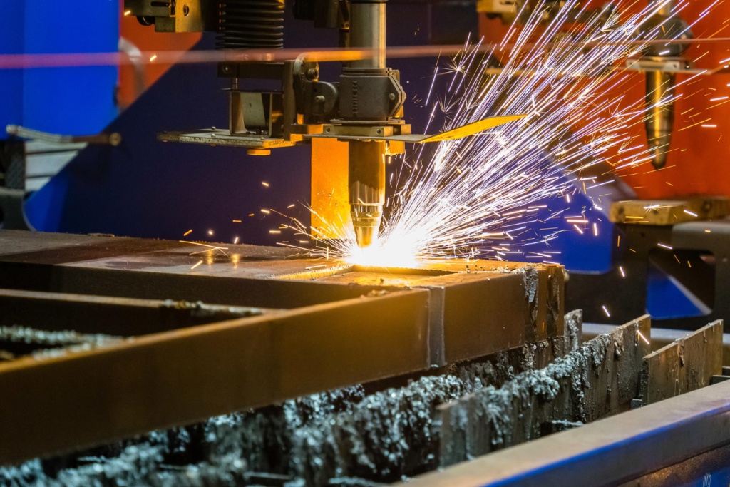 В Красноярске строят завод по производству станков для лазерной резки металла