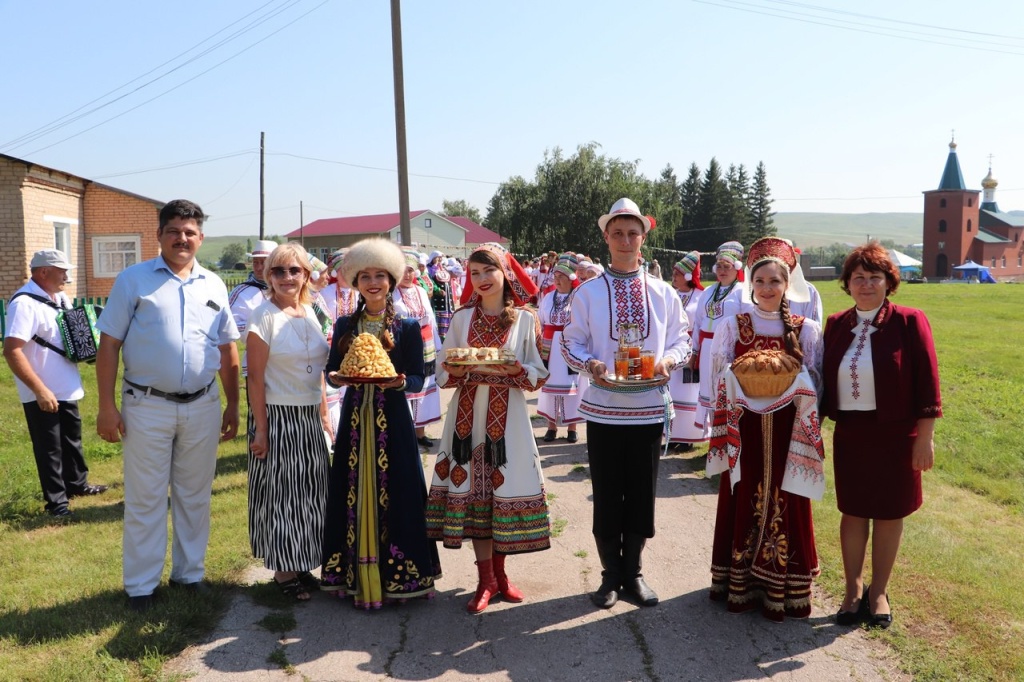 Мордовские эрзяне и мокшане пели и танцевали в Башкирии