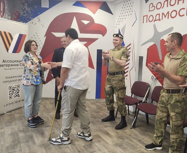 В Пушкинское отделение Ассоциации ветеранов СВО приняли шестеро новых членов В Пушкинское отделение Ассоциации ветеранов СВО приняли шестеро новых членов