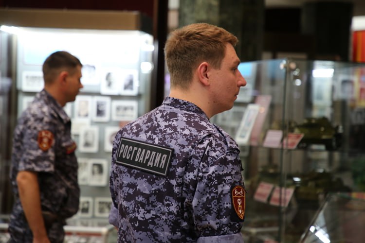 Росгвардейцы Мордовии почтили память героев Курской битвы