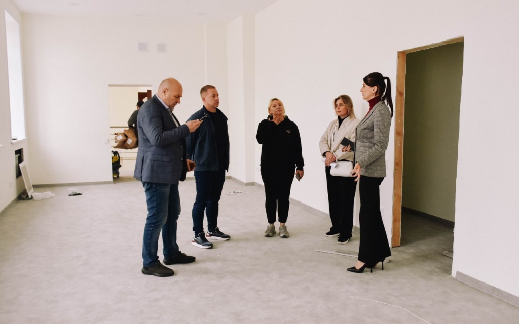 Председатель Совета депутатов Пушкинского и замглавы округа проверили ход ремонтных работ в ДК «Импульс»