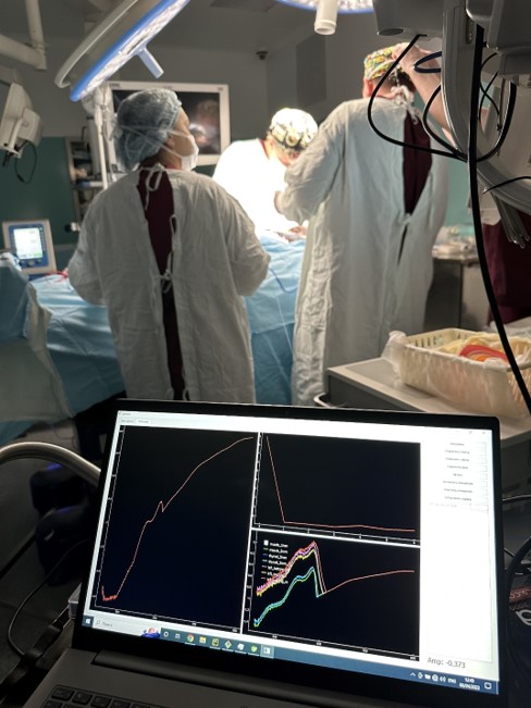 В НМИЦ эндокринологии создали уникальное устройство для безопасной хирургии