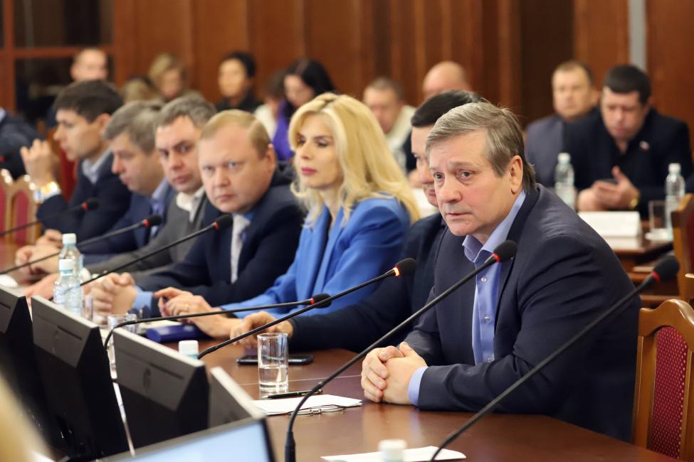 Депутаты ЗАКСа Новосибирской области поддержали кандидатуру Андрея Панфёрова на должность Уполномоченного по защите прав предпринимателей Депутаты ЗАКСа Новосибирской области поддержали кандидатуру Андрея Панфёрова на должность Уполномоченного по защите прав предпринимателей