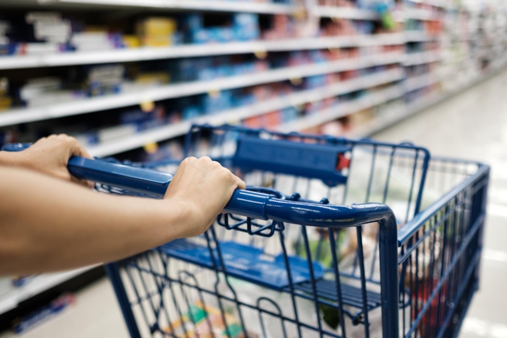 Walmart включил ориентиры: подсветка помогает искать товары