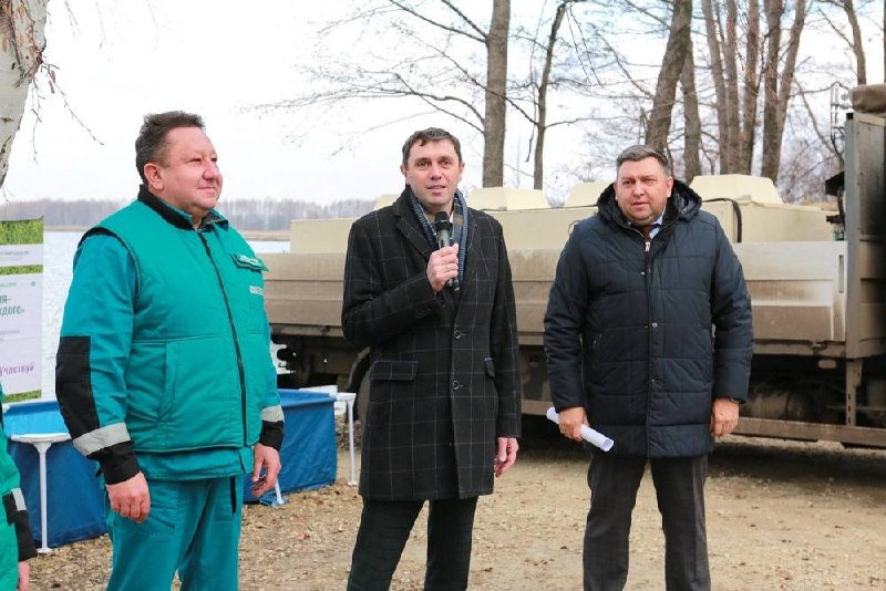Сергей Петрин поучаствовал в экологический акции зарыбления Воронежского водохранилища Сергей Петрин поучаствовал в экологический акции зарыбления Воронежского водохранилища