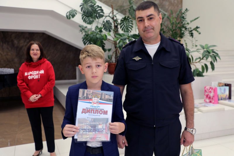 В Мордовии подведены итоги республиканского конкурса рисунков «Мир глазами детей» В Мордовии подведены итоги республиканского конкурса рисунков «Мир глазами детей»
