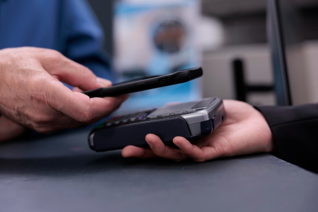 Ограничения мобильного интернета в Москве могут затруднить банковские операции