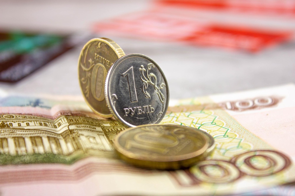 В Воронеже ведущий экономист крупного энергетического предприятия отдала мошенникам более 9 миллионов рублей, пытаясь заработать на криптовалюте