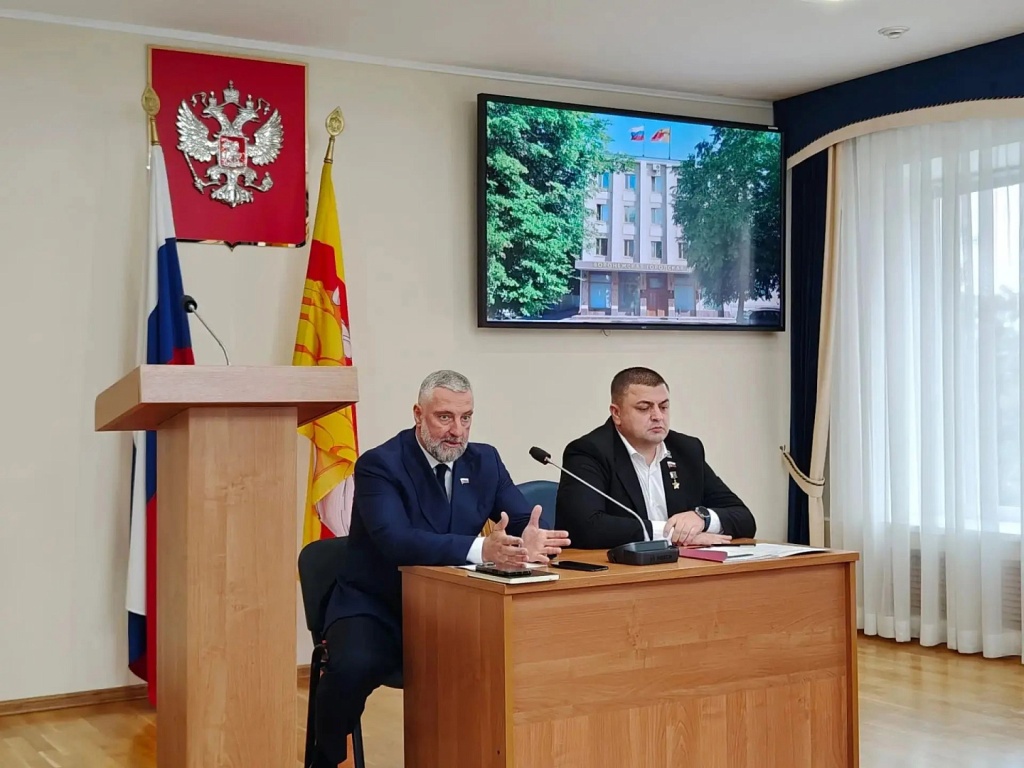 В Воронеже выстраивают единую систему поддержки участников СВО: в гордуме обсудили координацию помощи бойцам и их семьям В Воронеже выстраивают единую систему поддержки участников СВО: в гордуме обсудили координацию помощи бойцам и их семьям