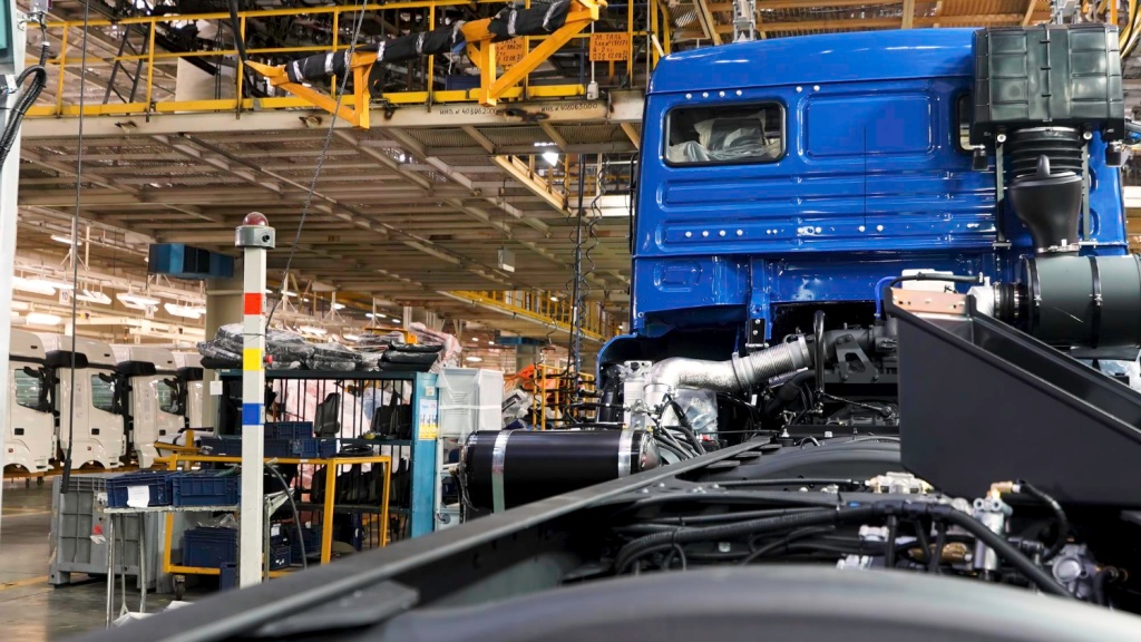 Немецкий Daimler Truck продал долю в российском «КамАЗе»