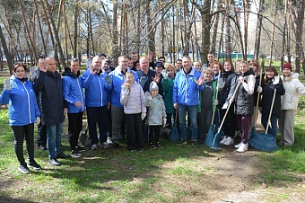 Депутаты Воронежской гордумы приняли участие в городском субботнике