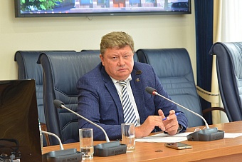 Депутаты Воронежской гордумы ищут решение, как сохранить детские площадки и не перегрузить платёжки горожан